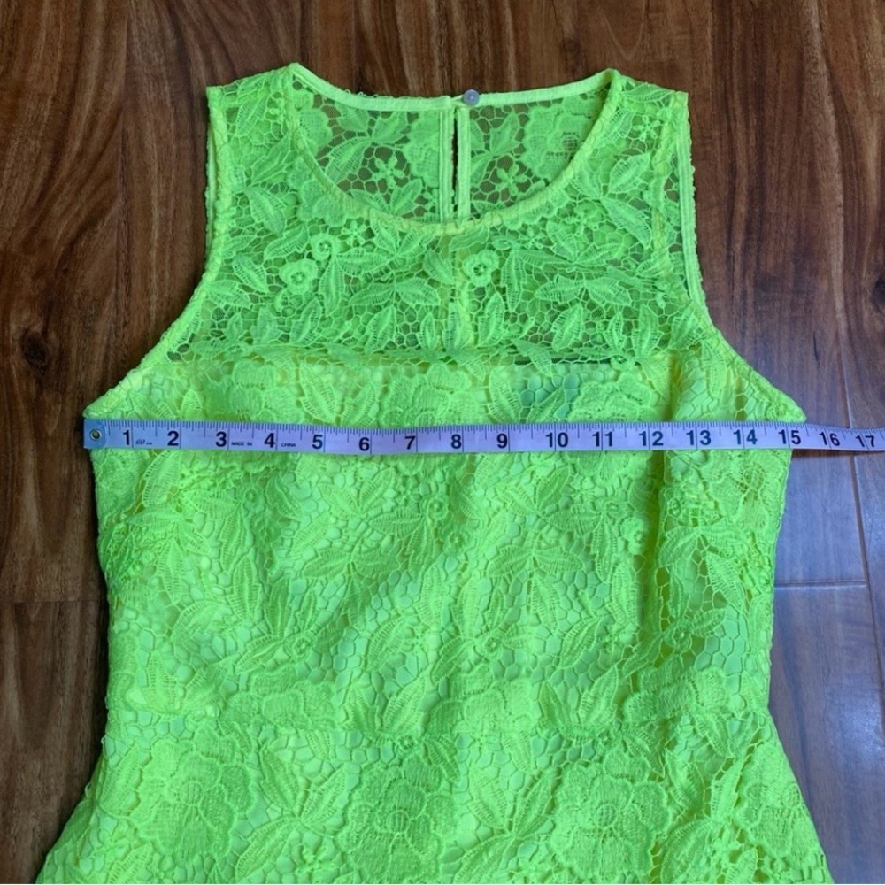 J. Crew Collection Neon Yellow Crochet Sleeveless Sheath Dress Size 4 Classic - Picture 13 of 16